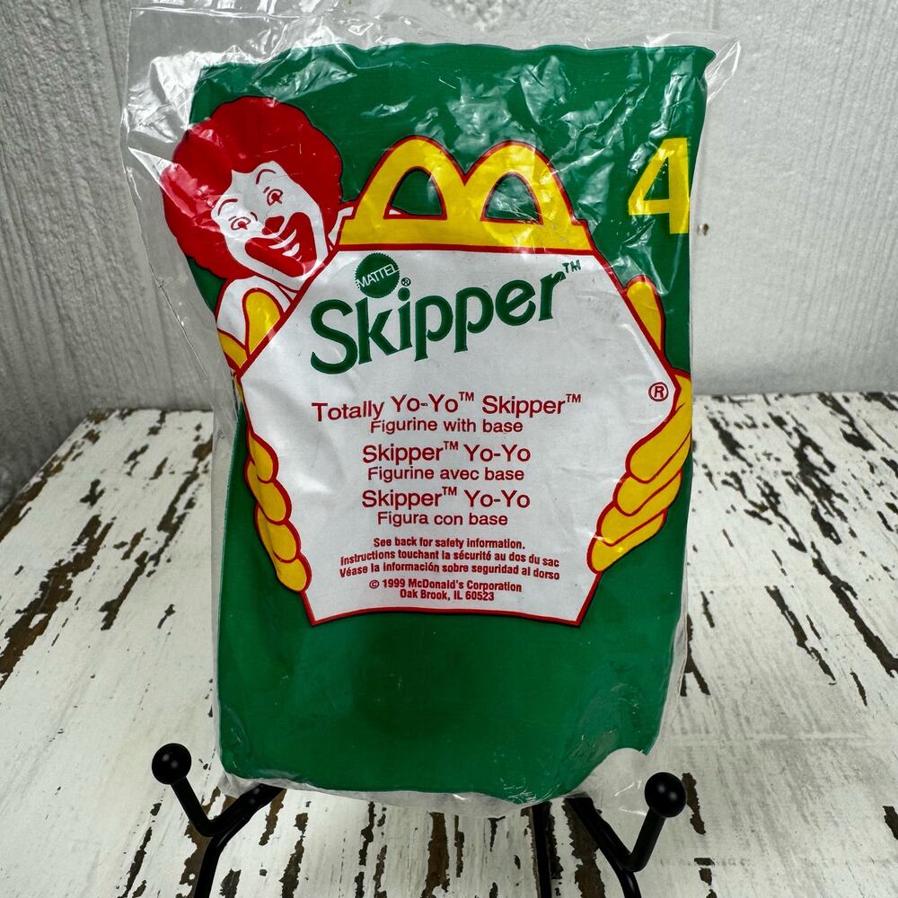 New 1999 McDonald's Happy Meal Toy Totally Yo-Yo Skipper #4 Barbie Figure NOS